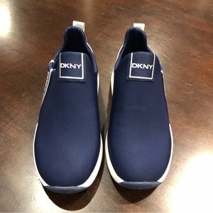 DKNY Kids Casual Sneakers Navy Blue With Pink Lettering Sz 12 New
